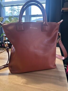 👜 WANT Les Essentiels – Sac en cuir véritable cognac / brun tabac